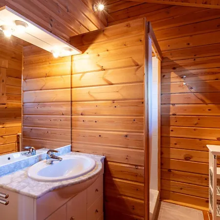 L'ecrin Des Pyrenees - Authentique Chalet Classe 4 Etoiles Avec Jacuzzi * Фон-Ромё